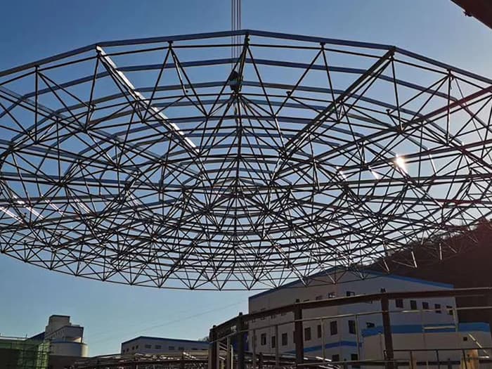 廊坊螺栓球网架工程施工现场
